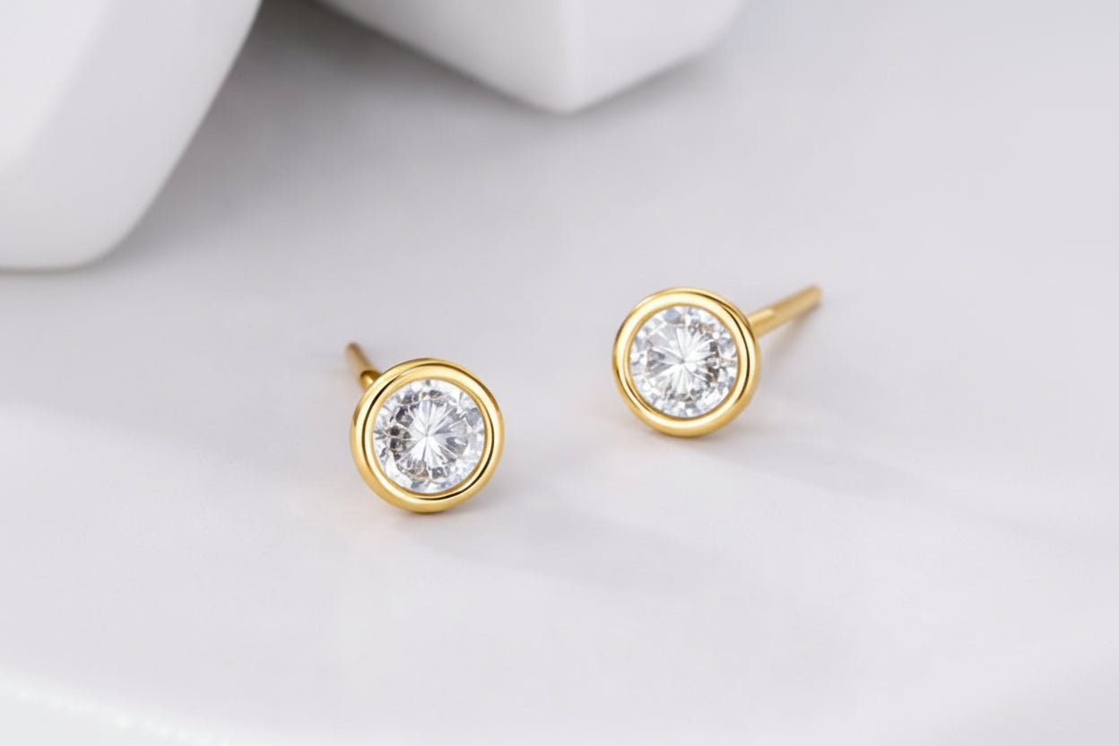 Lumière Bezel Studs