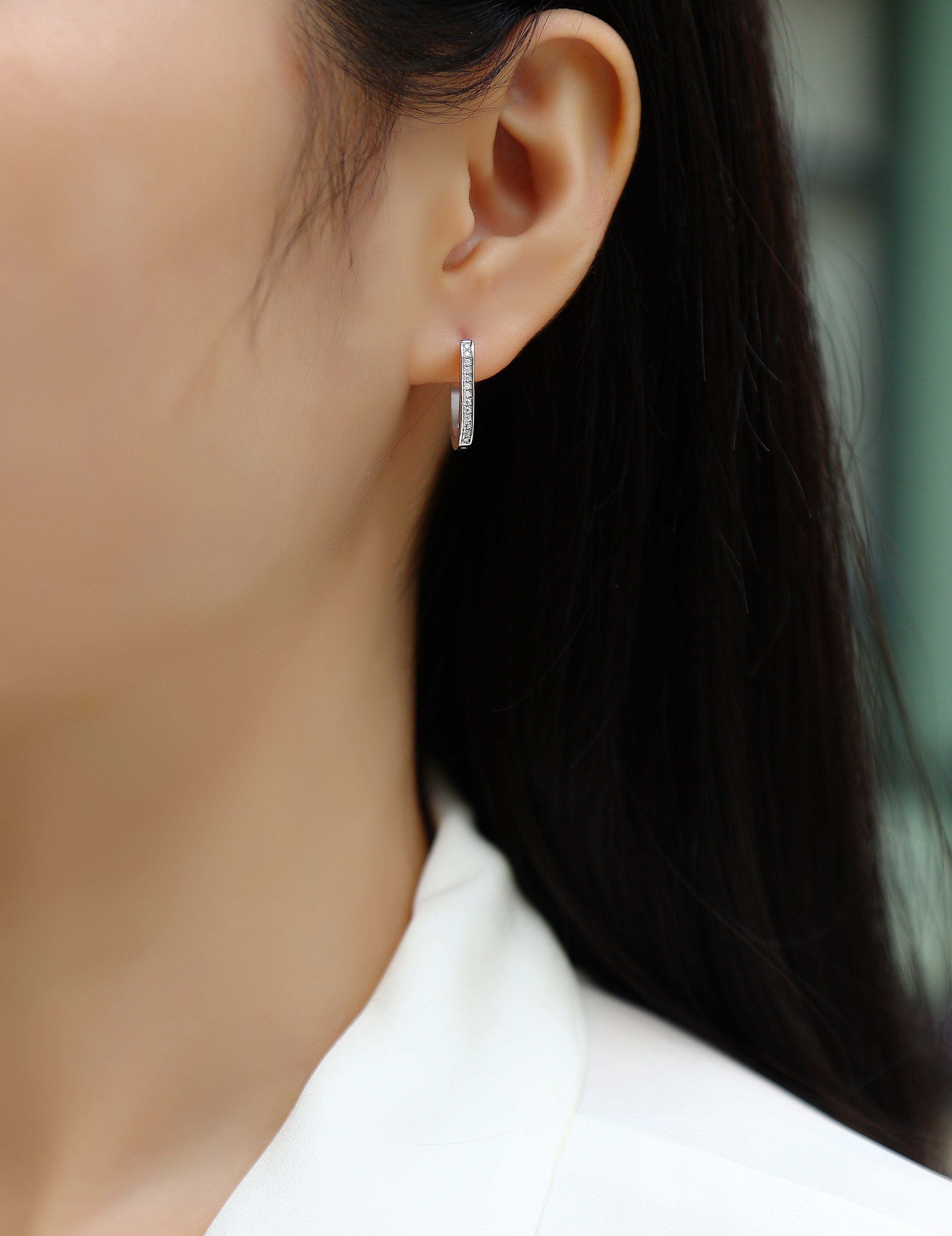 Ardena Linear Moissanite Hoops