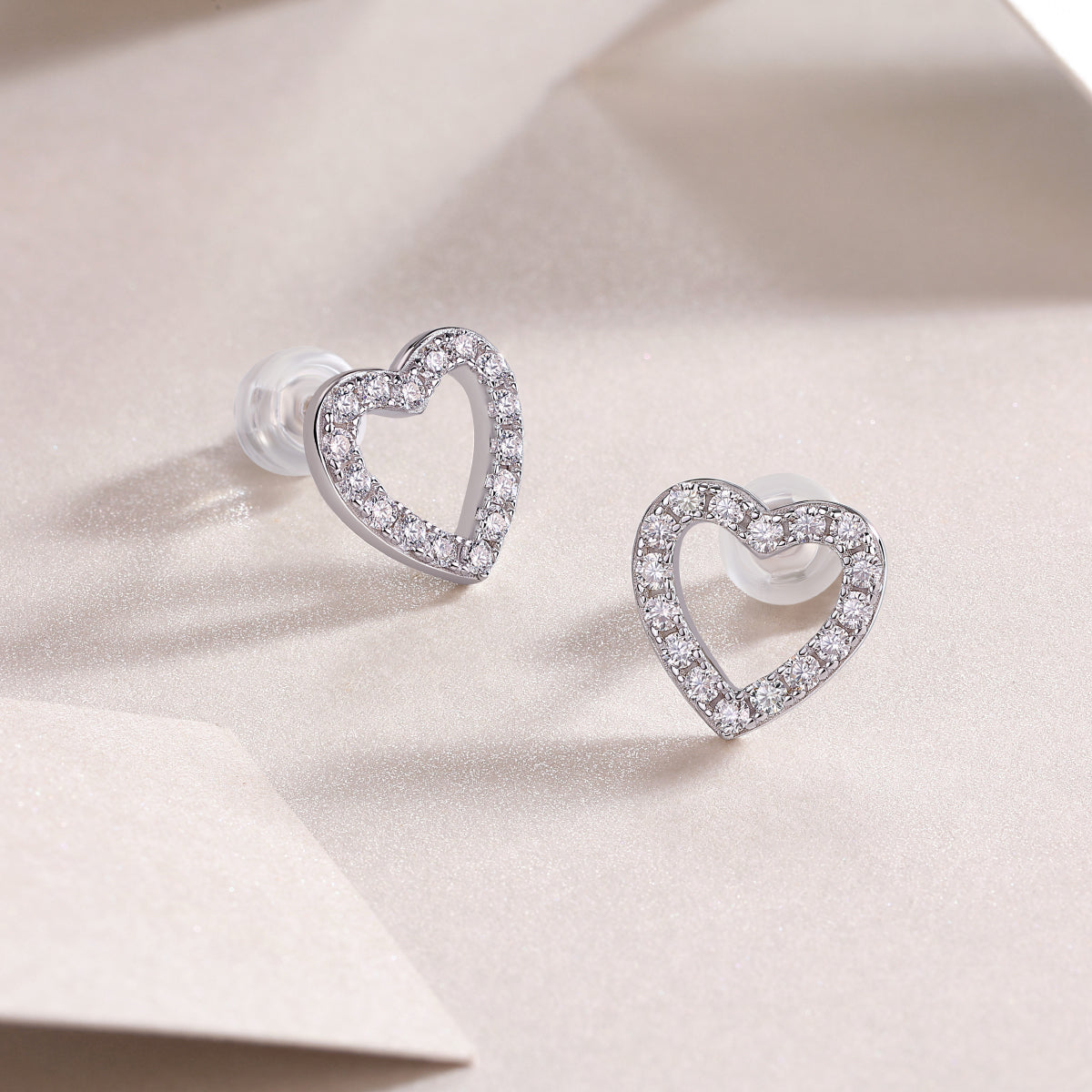 Everlove Pavé Heart Moissanite Studs